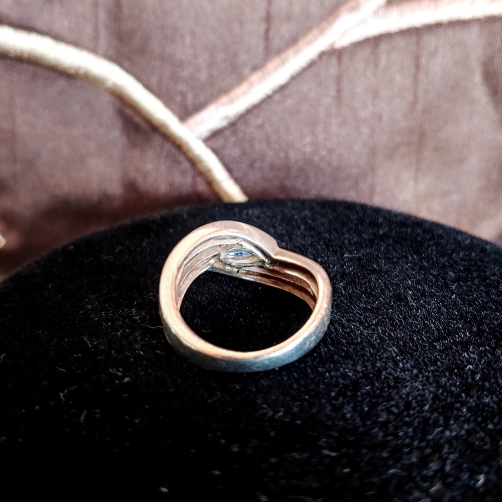 Blue Topaz Sterling Silver Swirl Ring - Picture 4 of 4
